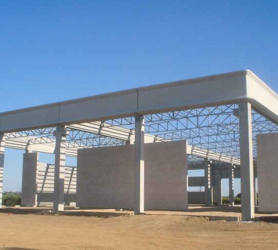 Strutture metalliche certificate: affidabilità, innovazione e qualità per costruzioni industriali e civili.