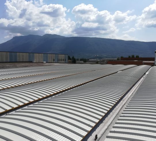 Strutture metalliche certificate: affidabilità, innovazione e qualità per costruzioni industriali e civili.